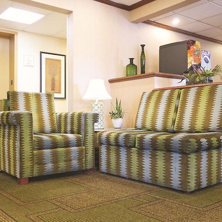 La Quinta Inn By Wyndham Milwaukee Airport / Oak Creek Exteriör bild