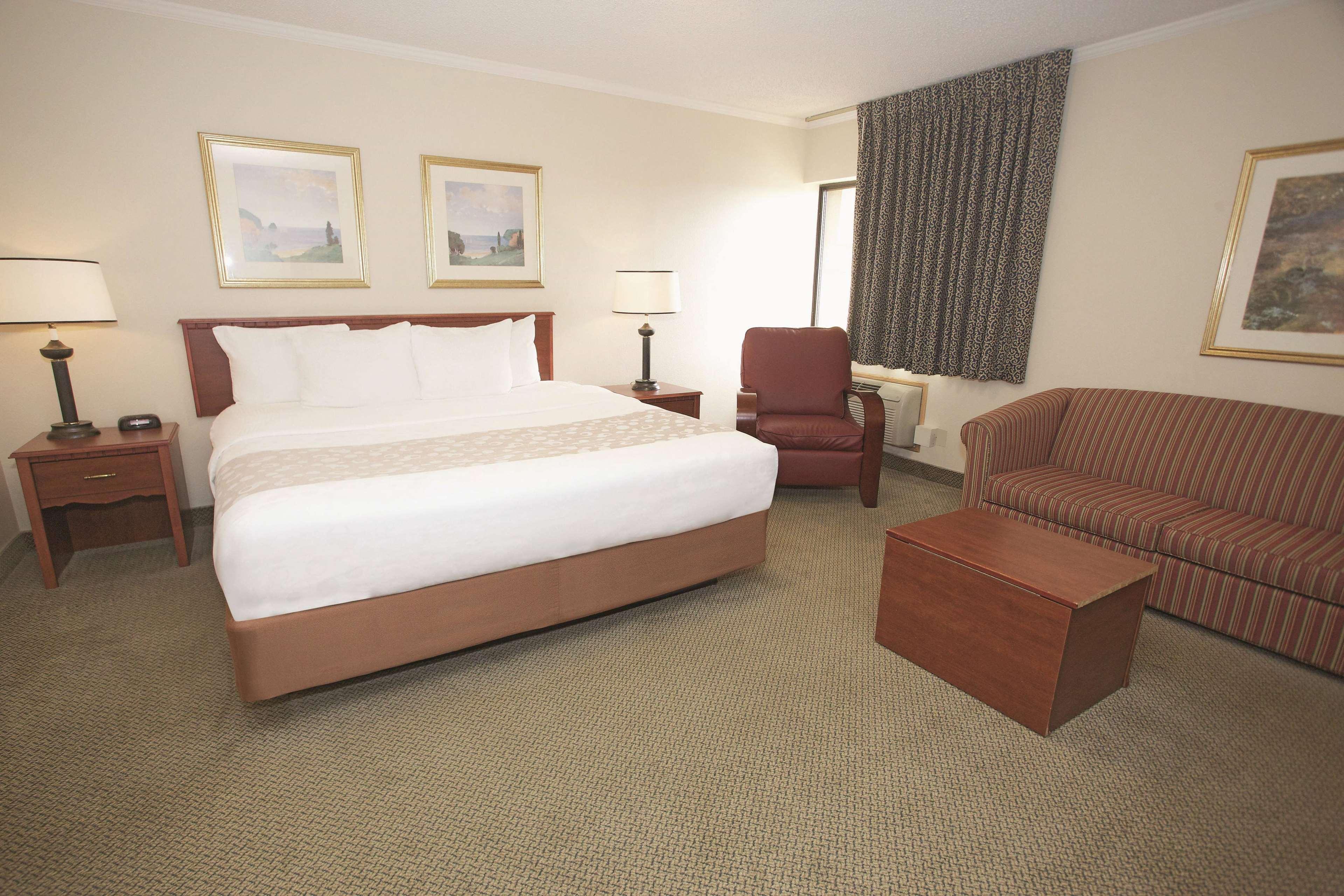 La Quinta Inn By Wyndham Milwaukee Airport / Oak Creek Exteriör bild