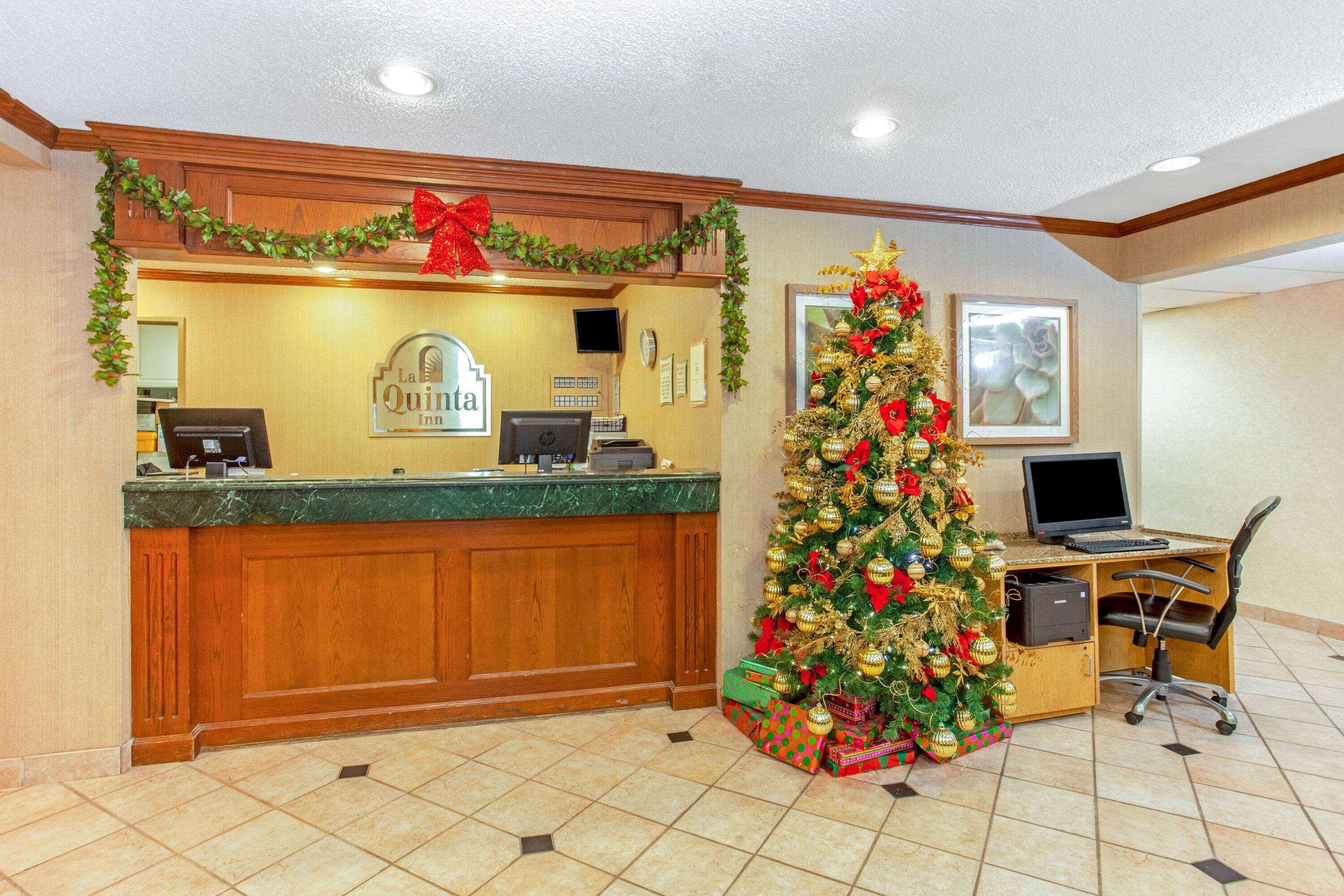 La Quinta Inn By Wyndham Milwaukee Airport / Oak Creek Exteriör bild