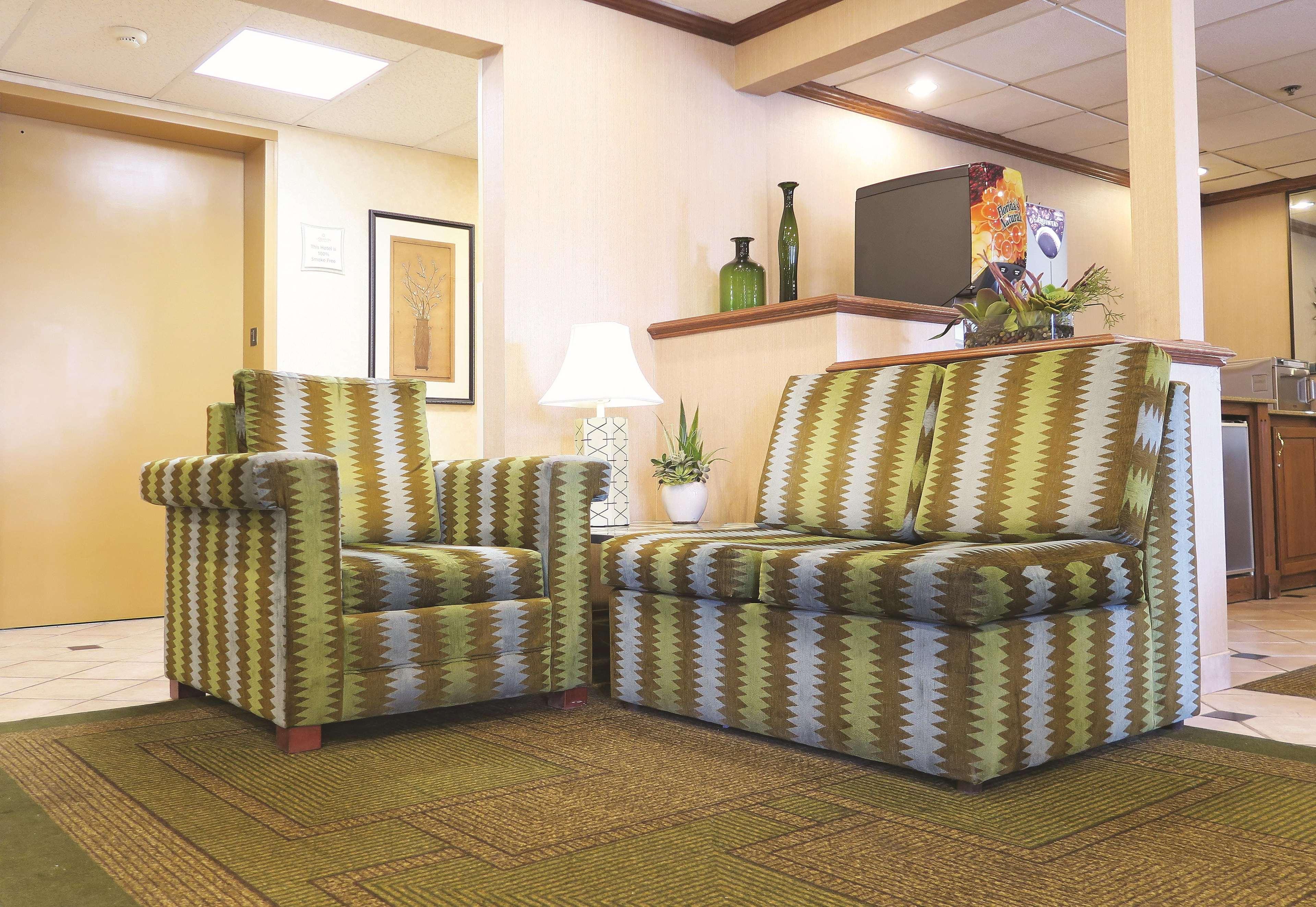 La Quinta Inn By Wyndham Milwaukee Airport / Oak Creek Exteriör bild