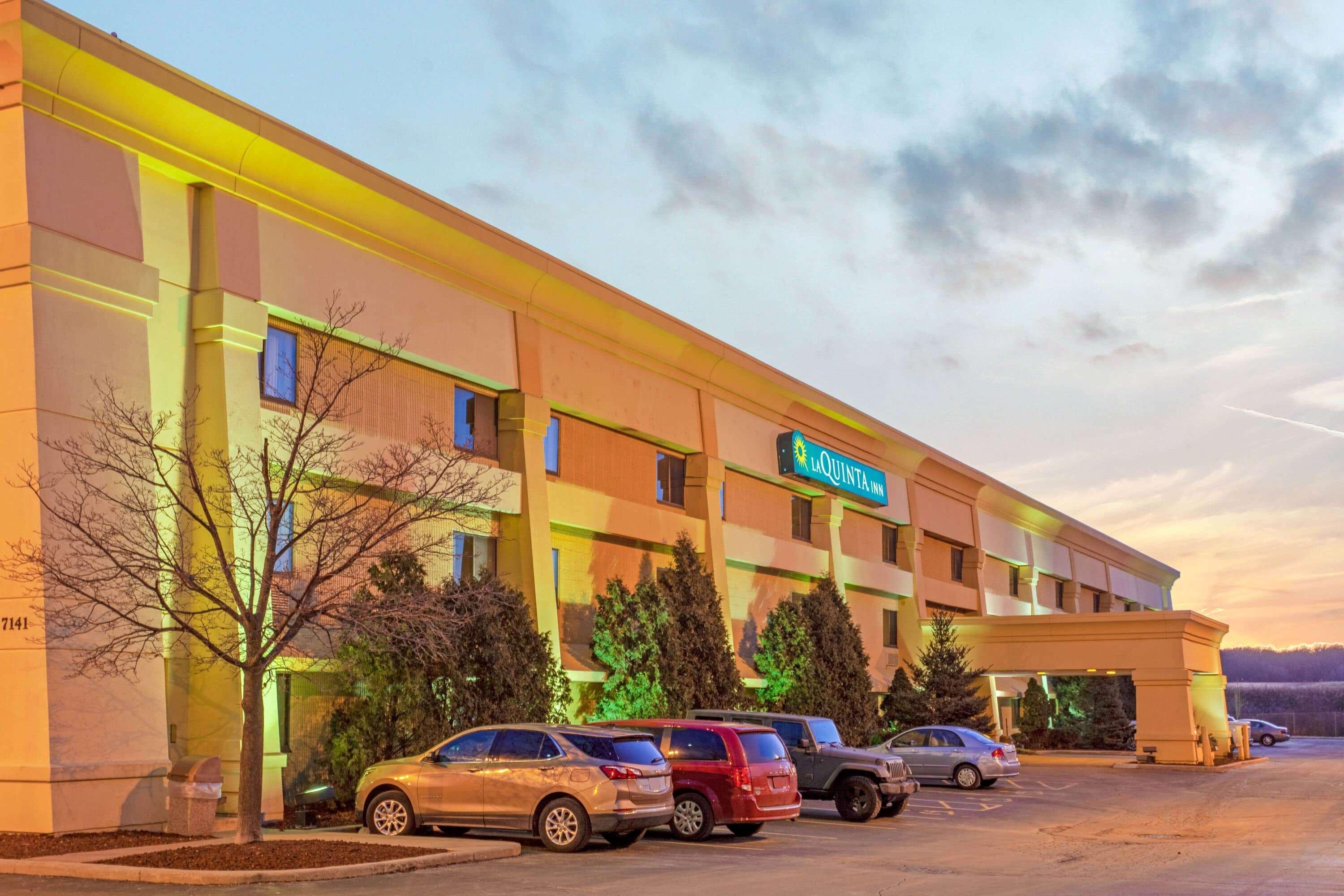 La Quinta Inn By Wyndham Milwaukee Airport / Oak Creek Exteriör bild